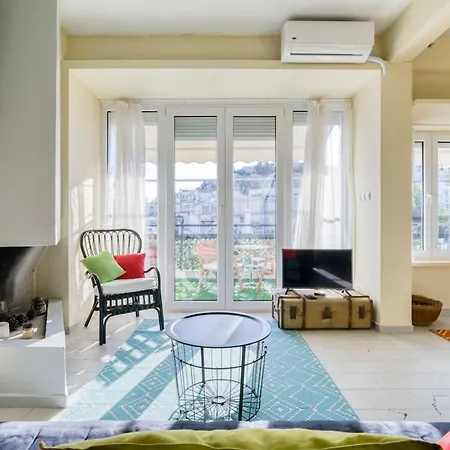 Acropolis Penthouse With 50mbps Wifi Apartment *
