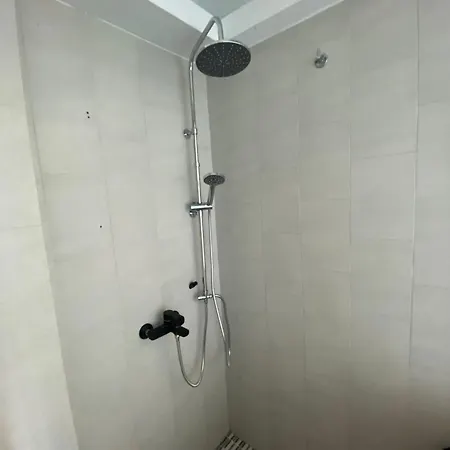 Acropolis Penthouse With 50mbps Wifi Apartment *