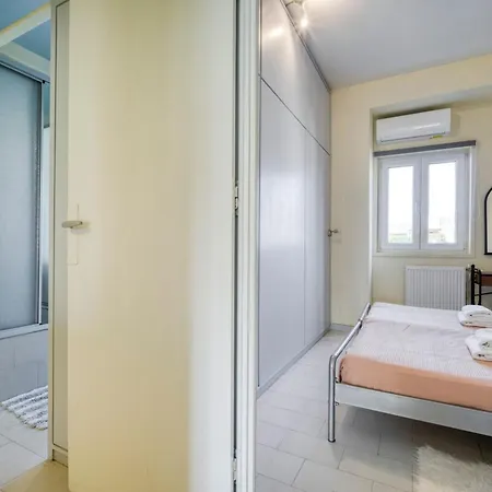 Acropolis Penthouse With 50mbps Wifi * Athens